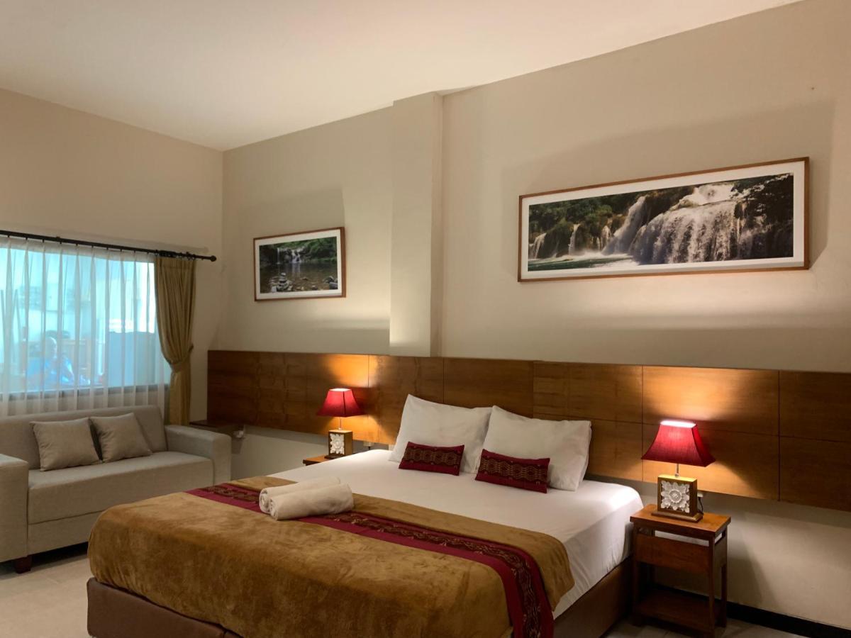 Kuta Suci Beach Hotel Exterior foto