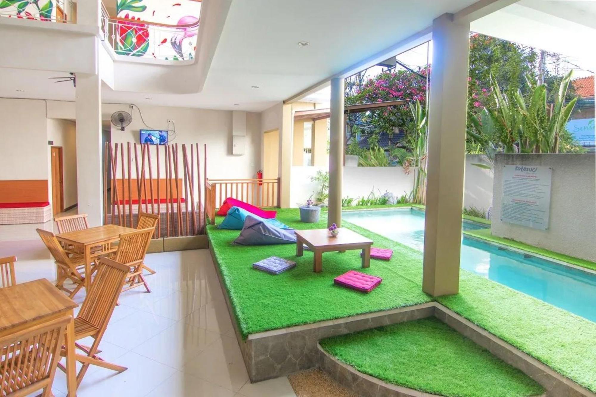 Kuta Suci Beach Hotel Exterior foto
